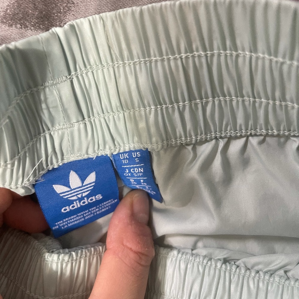 Adidas shorts - Picture 2 of 3